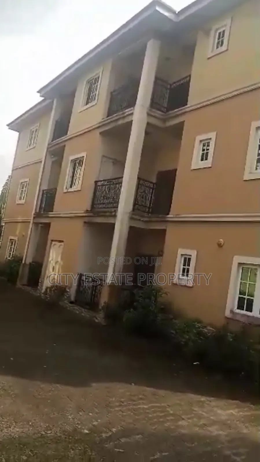 Furnished 20bdrm Block of Flats in Gas Estate, Port-Harcourt for sale in Port-Harcourt
