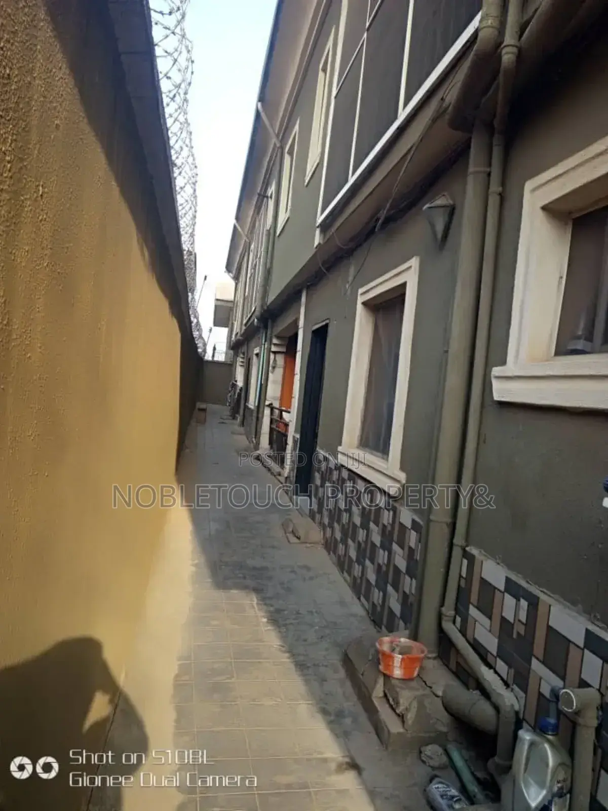 3bdrm Block of Flats in Igando Lagos, Akesan for sale in Akesan