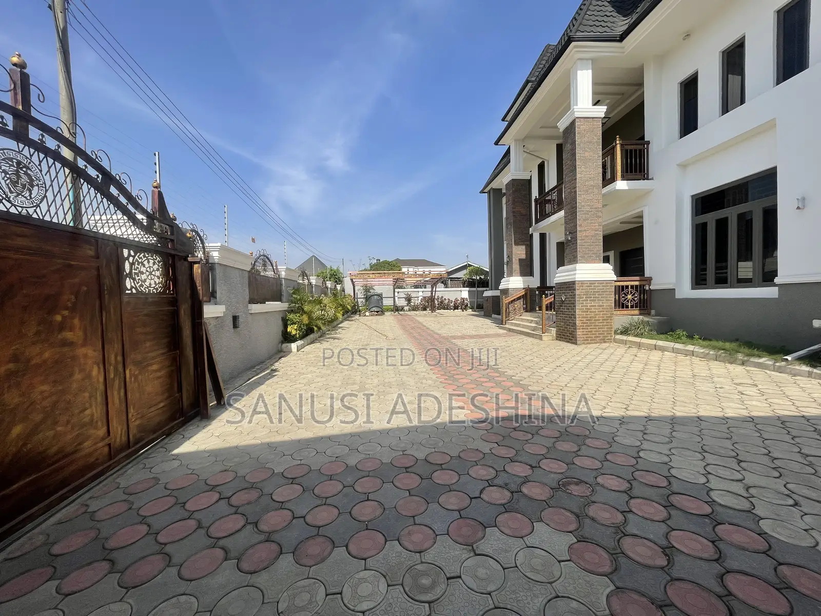 7bdrm Duplex in Gwarimpa Estate By, Gwarinpa for sale in Gwarinpa