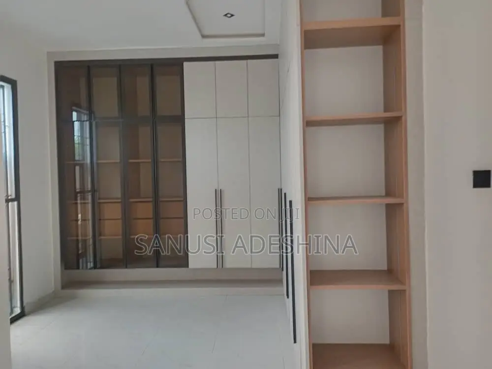 7bdrm Duplex in Gwarimpa Estate By, Gwarinpa for sale in Gwarinpa
