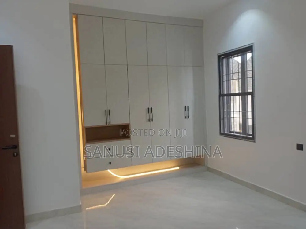 7bdrm Duplex in Gwarimpa Estate By, Gwarinpa for sale in Gwarinpa