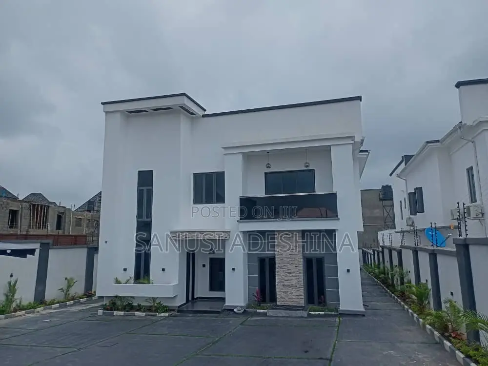 6bdrm Duplex in Guzape Abuja for sale in Guzape District