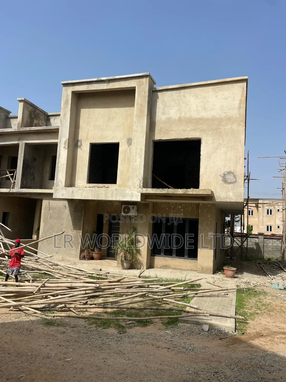 5bdrm Duplex in Life Camp for sale in Life Camp