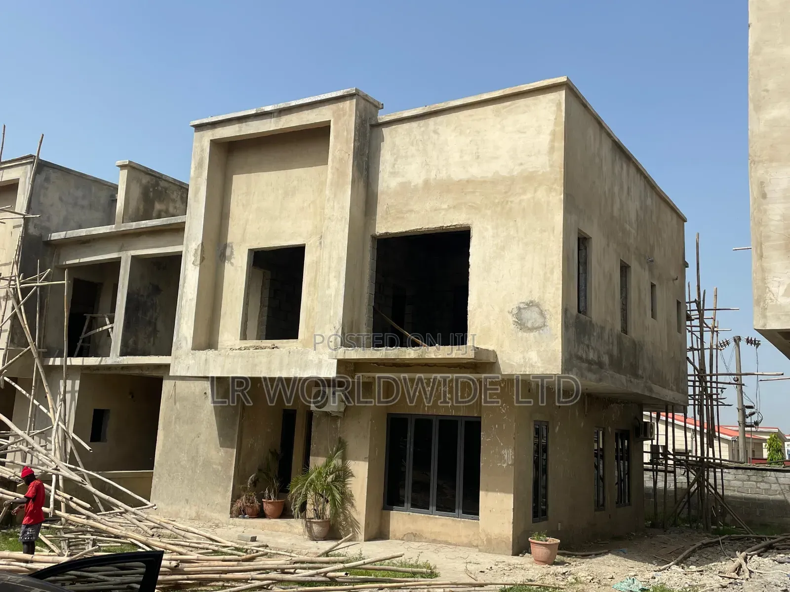 5bdrm Duplex in Life Camp for sale in Life Camp