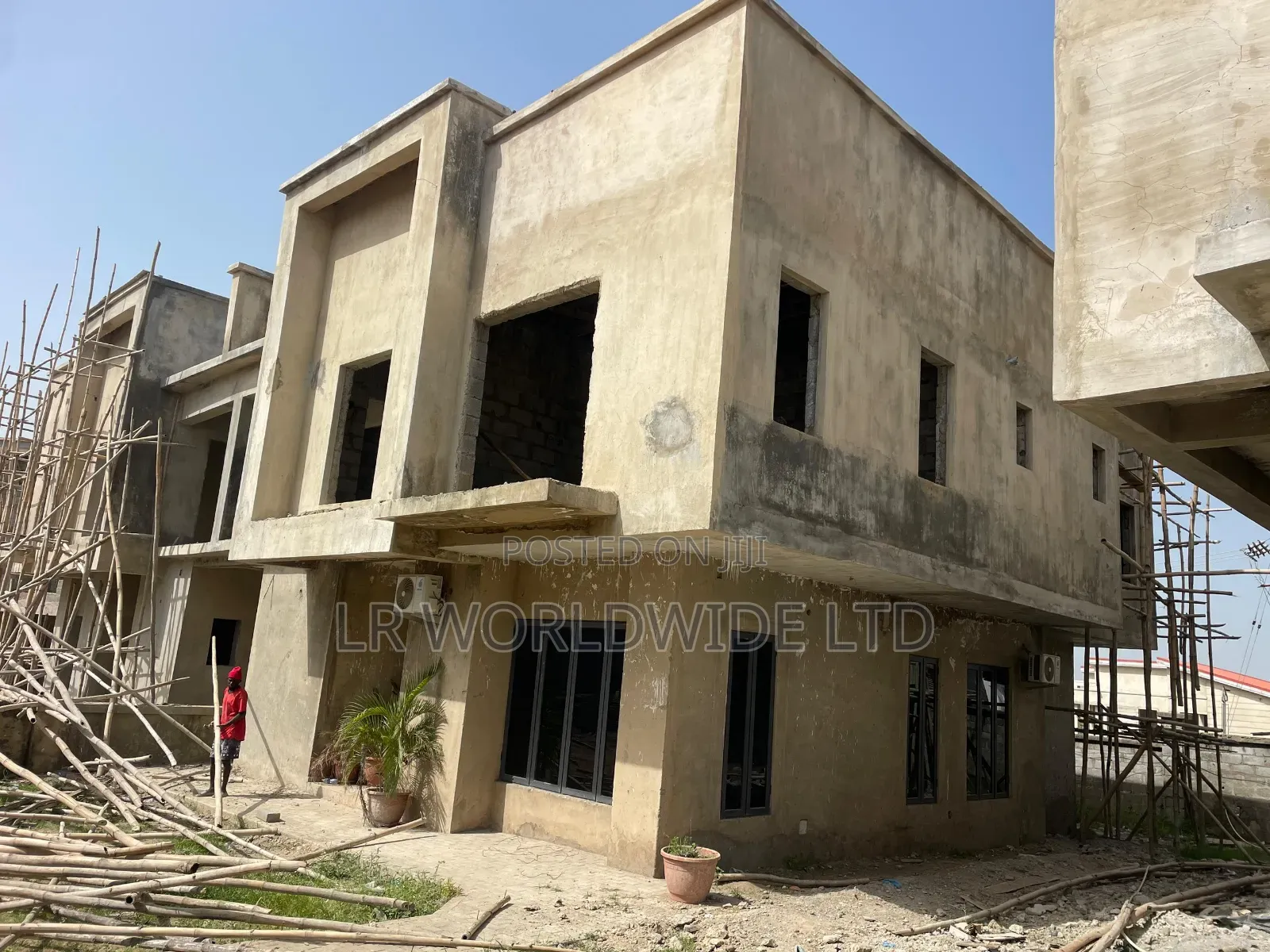 5bdrm Duplex in Life Camp for sale in Life Camp