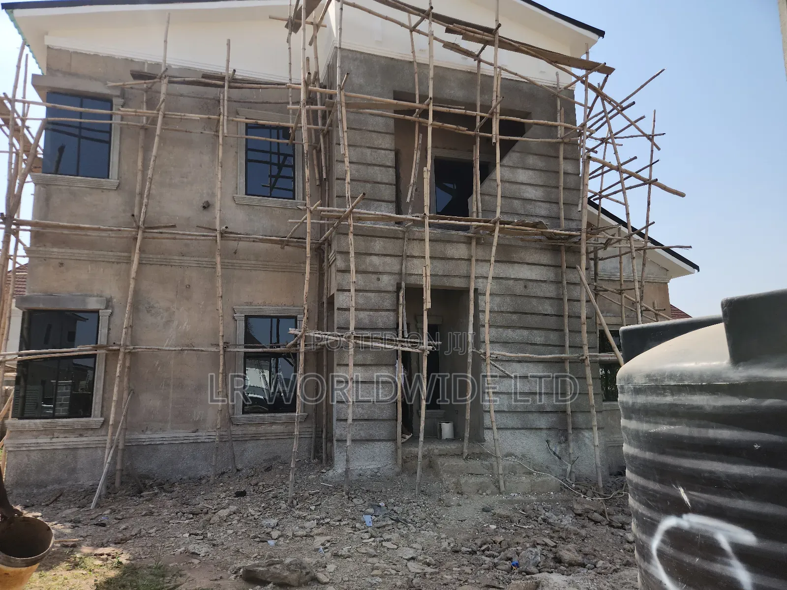 5bdrm Duplex in Lugbe District for sale in Lugbe District