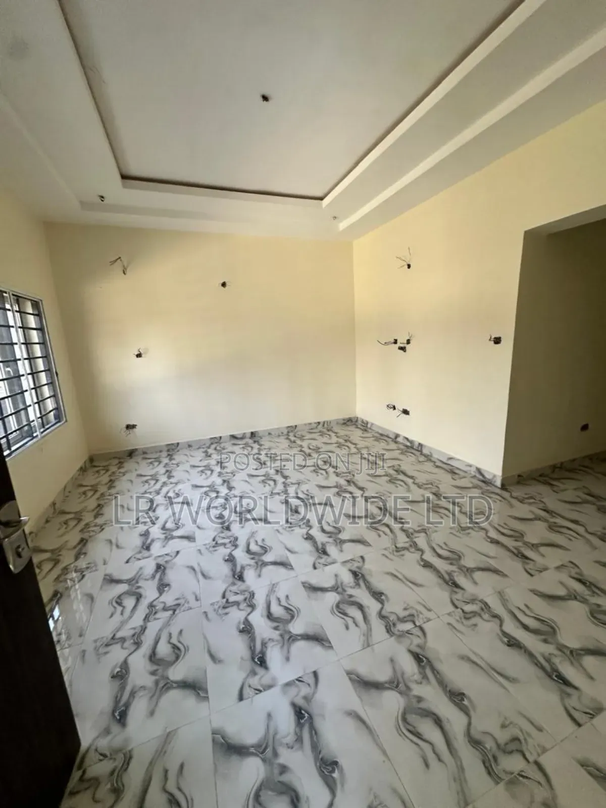 4bdrm Duplex in Lugbe District for sale in Lugbe District