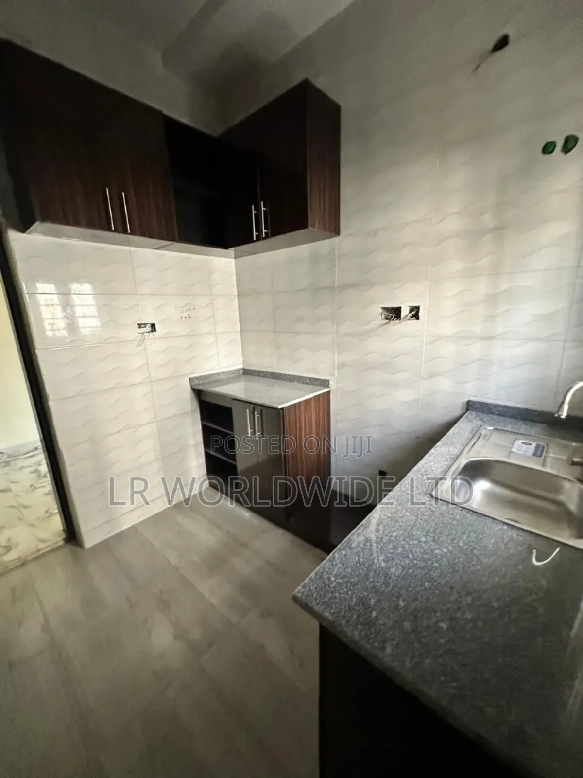 4bdrm Duplex in Lugbe District for sale in Lugbe District