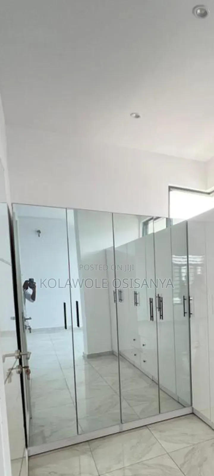 5bdrm Duplex in Ikota for sale in Ikota