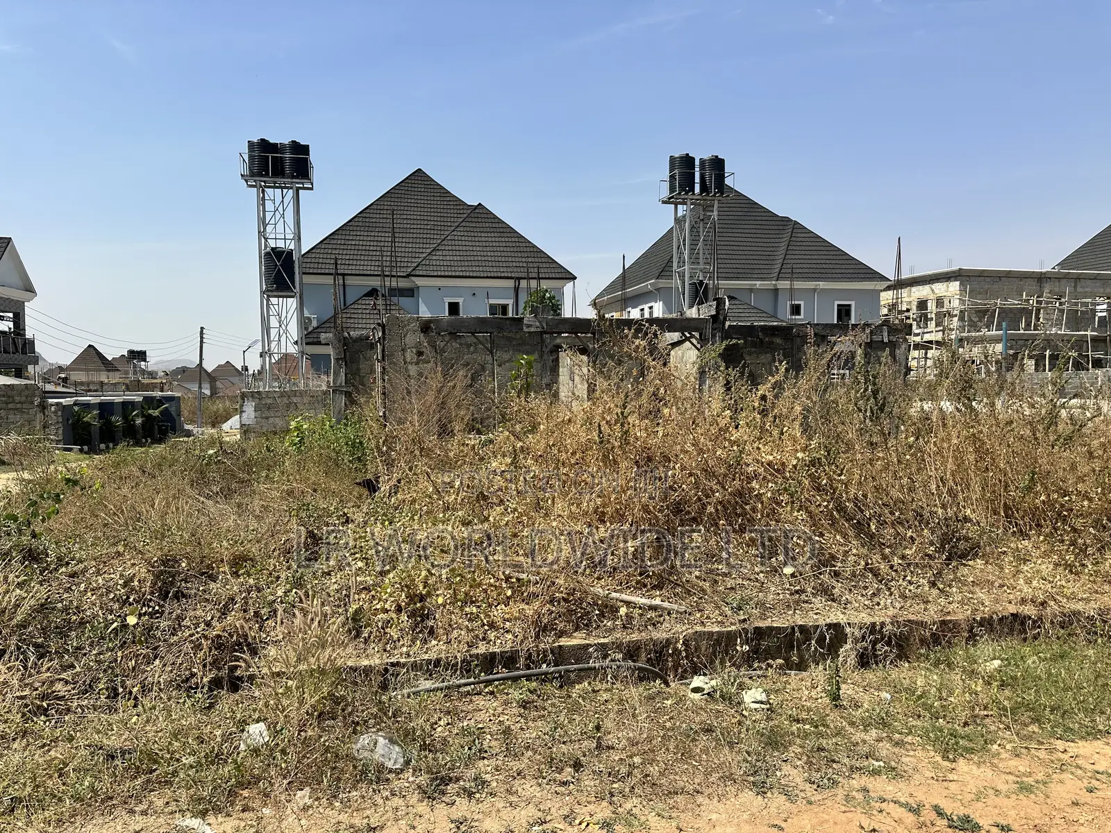 5bdrm Duplex in Lugbe District for sale in Lugbe District