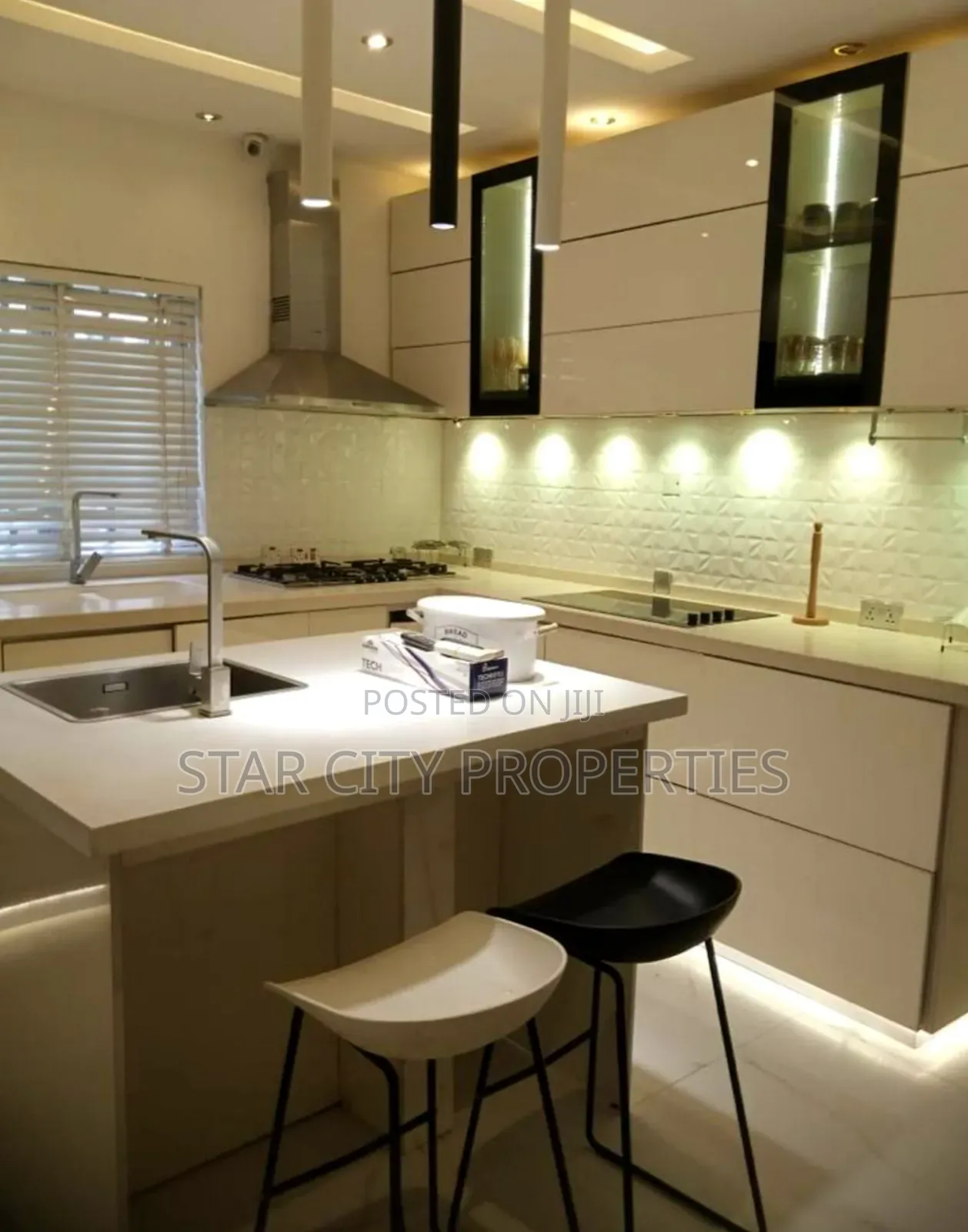 Furnished 5bdrm Duplex in Magodo Phase 1 for sale in GRA Phase 1