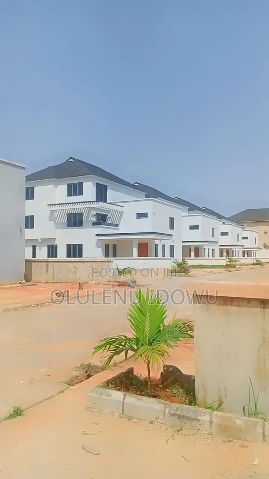 Furnished 6bdrm Duplex in Alimosho for sale in Alimosho