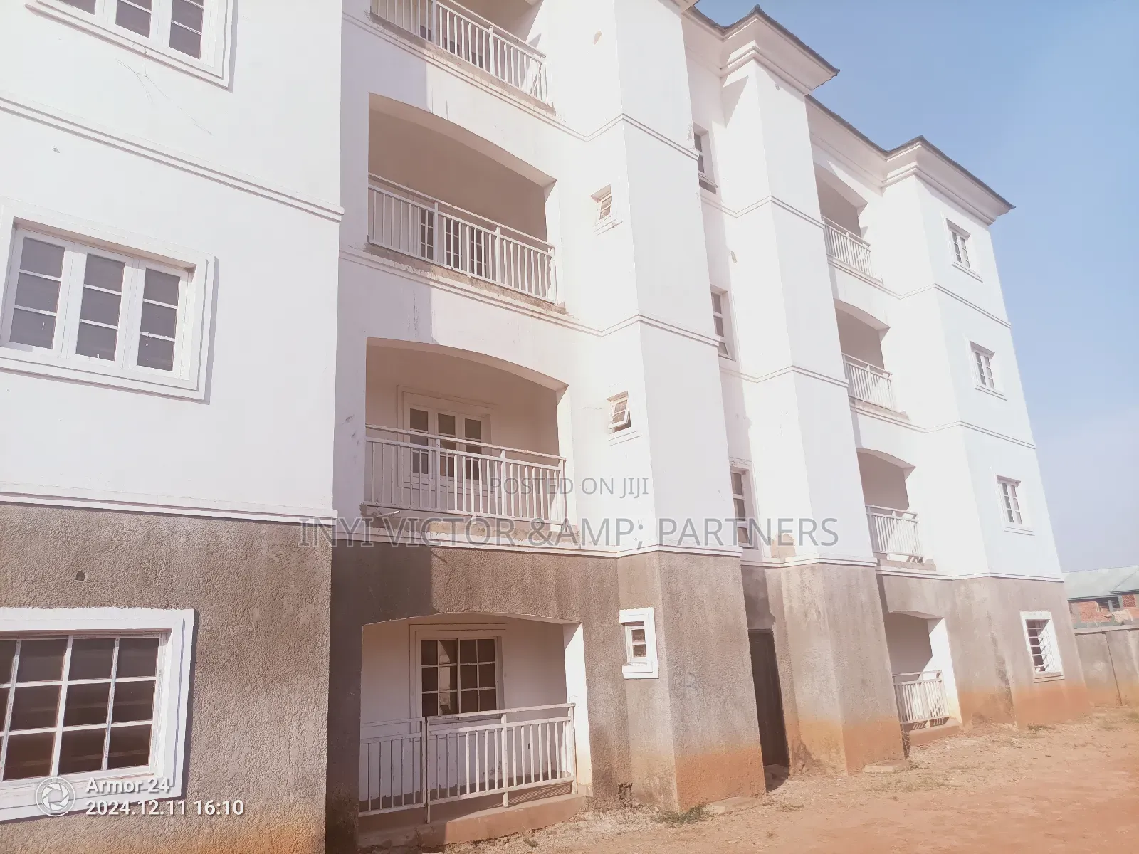 3bdrm Block of Flats in Clean, Kaura for sale in Kaura