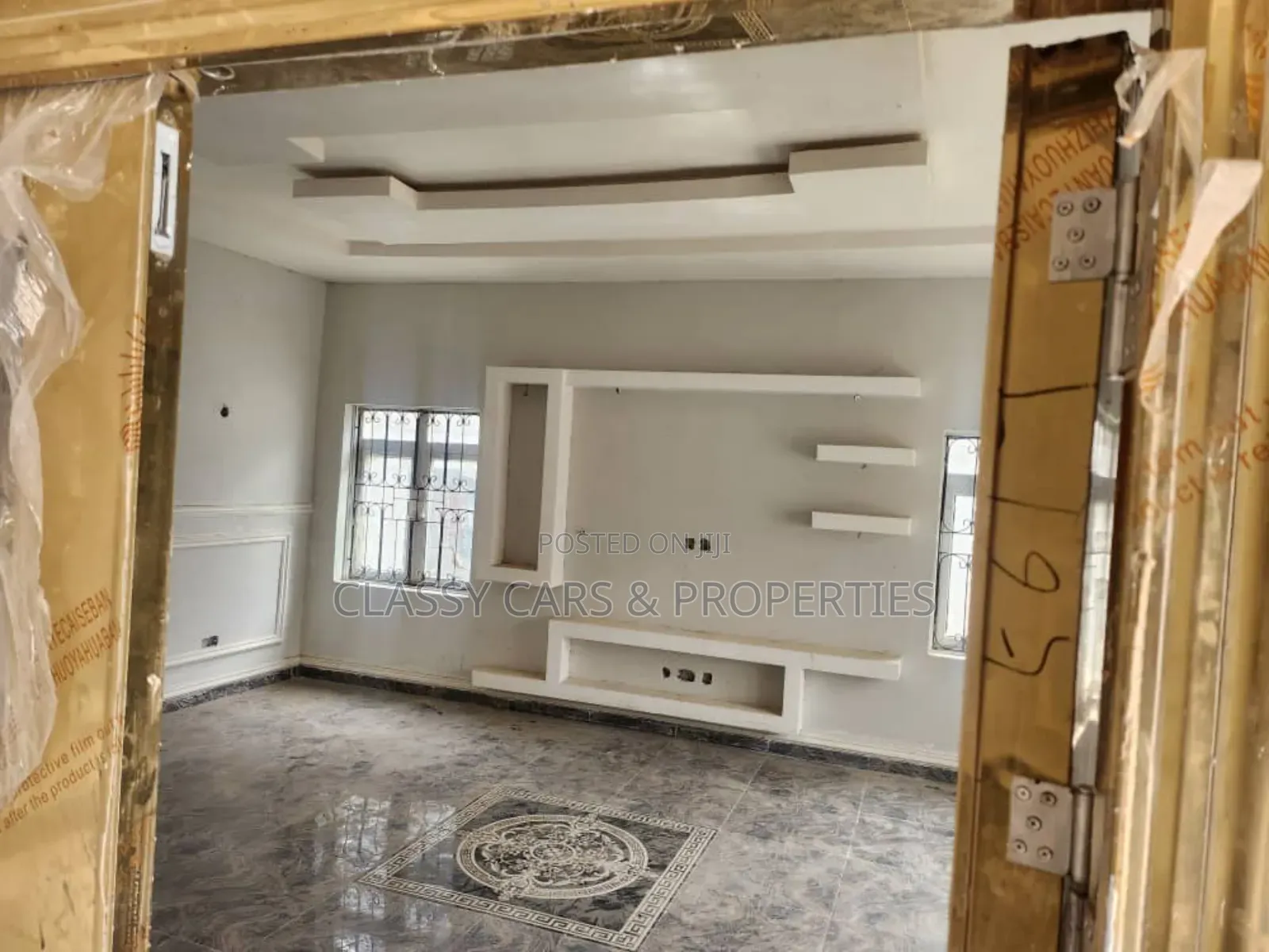 9bdrm Apartment in Ibadan for sale in Ibadan