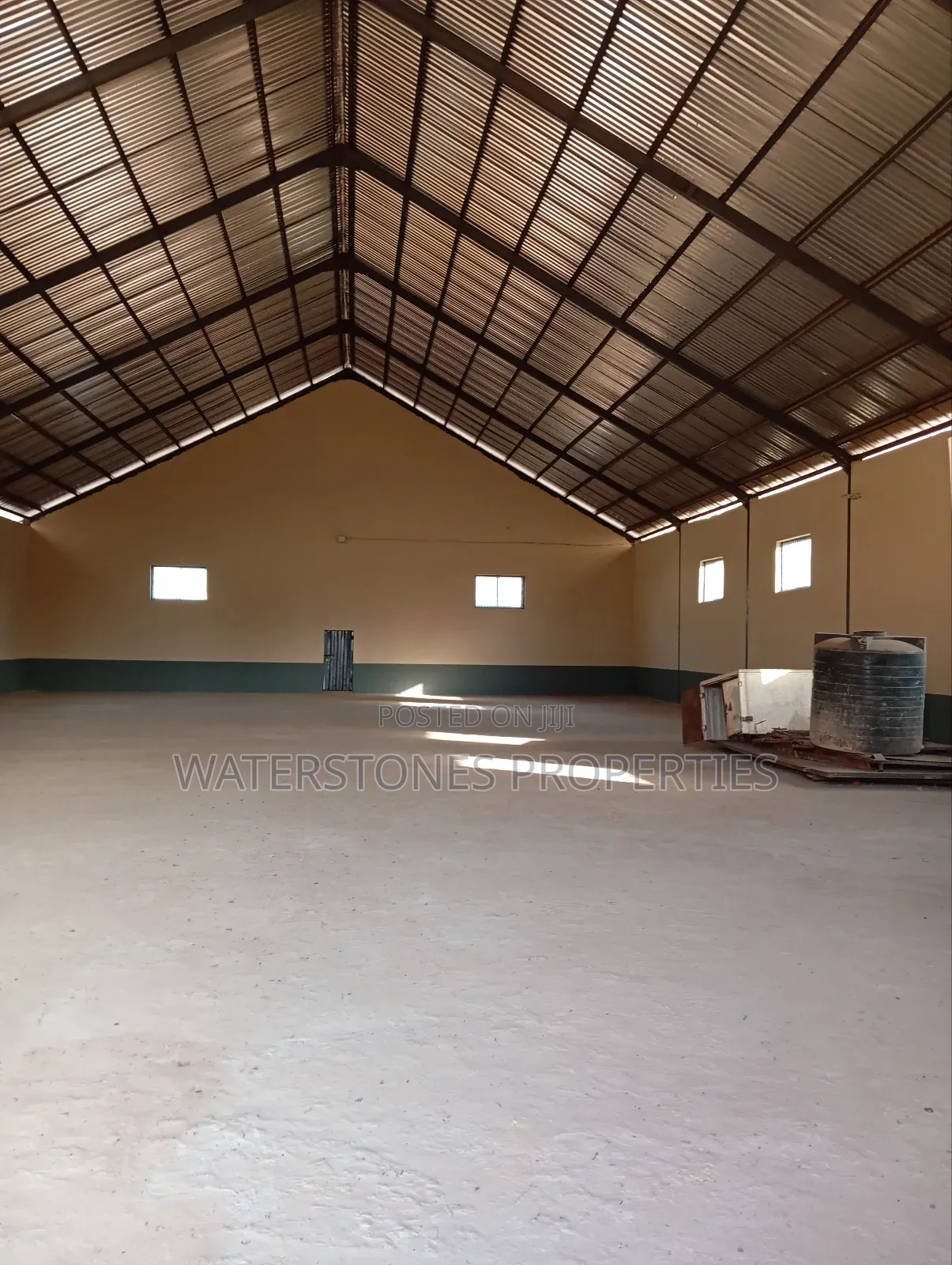 Warehouse to Let in Asaba in Oshimili South