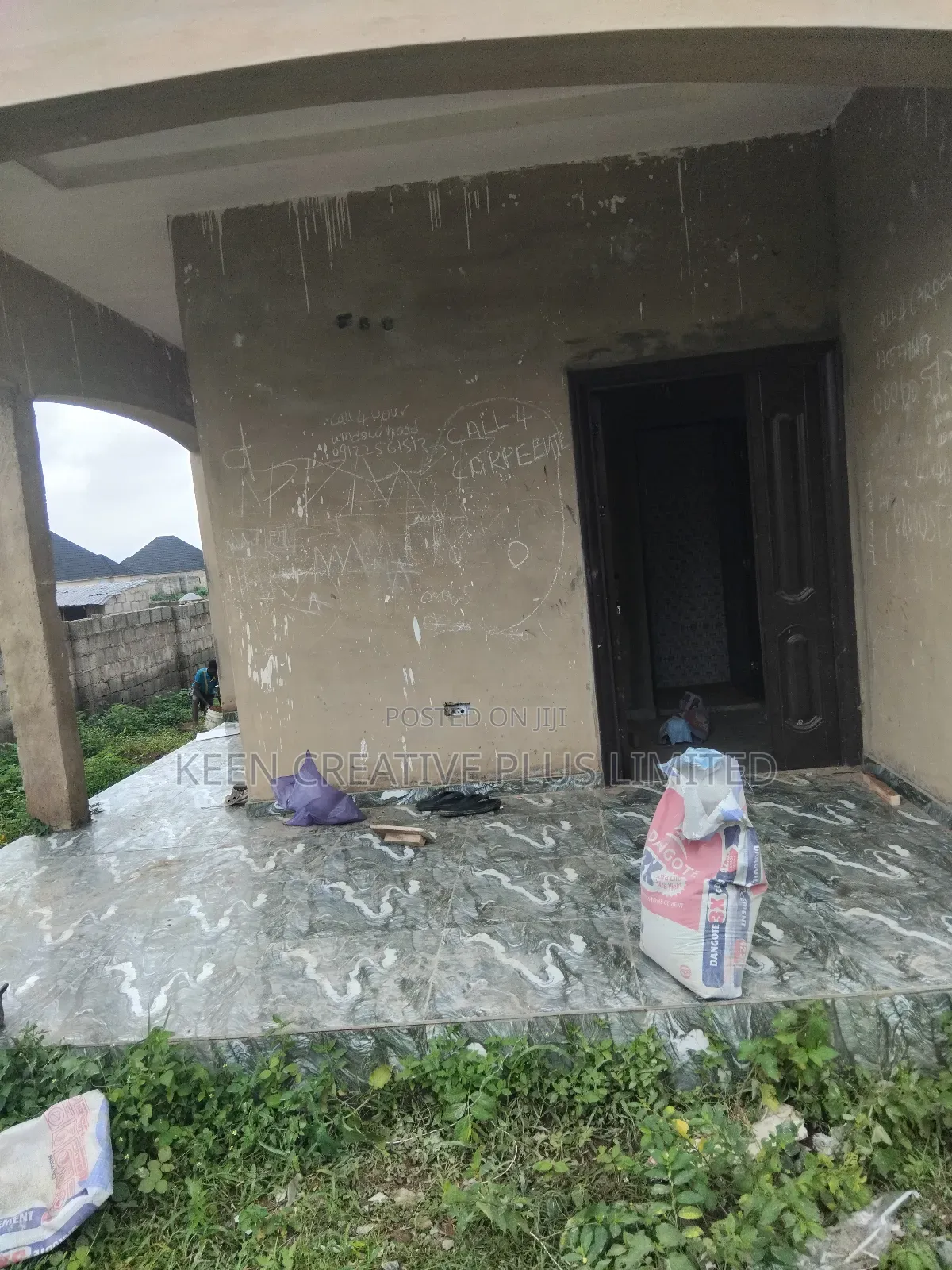 3bdrm Bungalow In T-pumpy Estate Lugbe, For Sale in Lugbe District