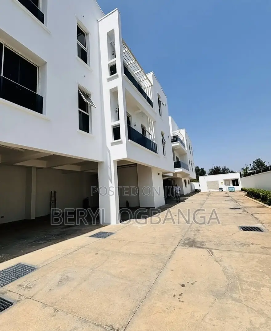 3bdrm Apartment in Banana Island for rent in Banana Island