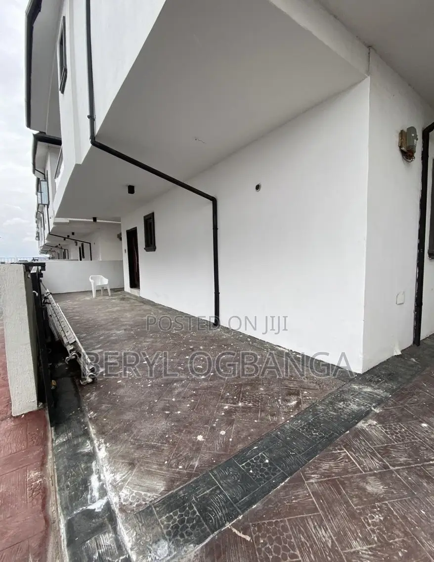 5bdrm Duplex in Osborne Foreshore Estate for sale in Osborne Foreshore Estate