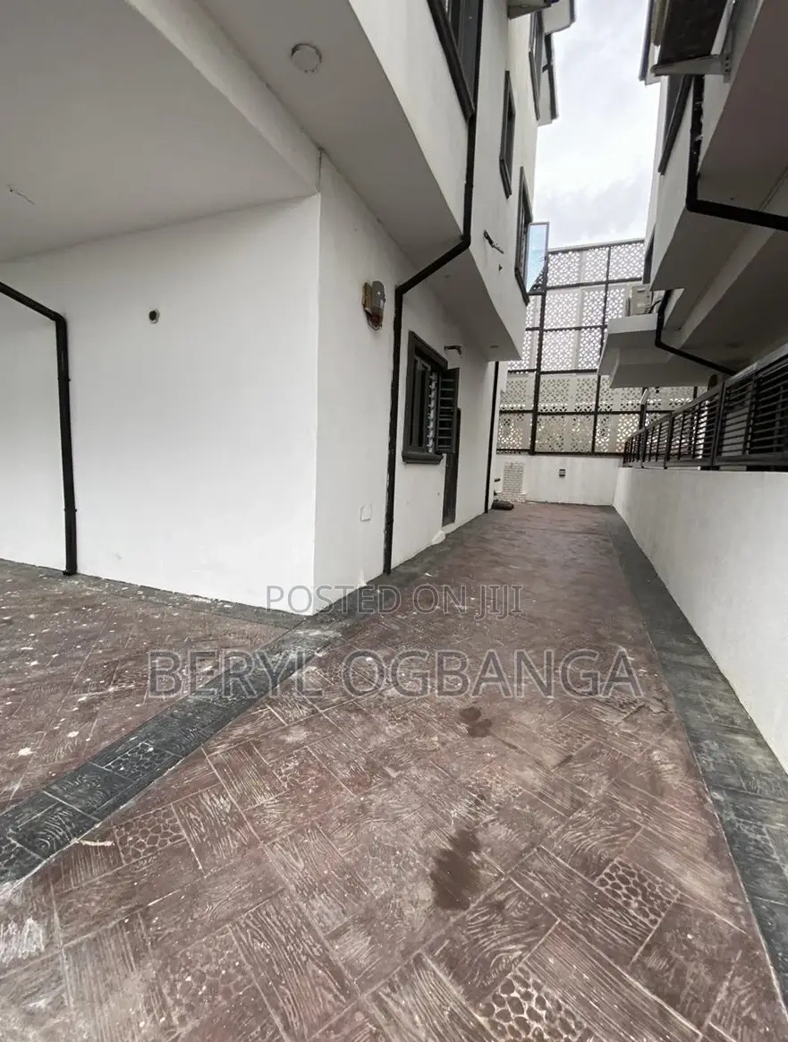5bdrm Duplex in Osborne Foreshore Estate for sale in Osborne Foreshore Estate
