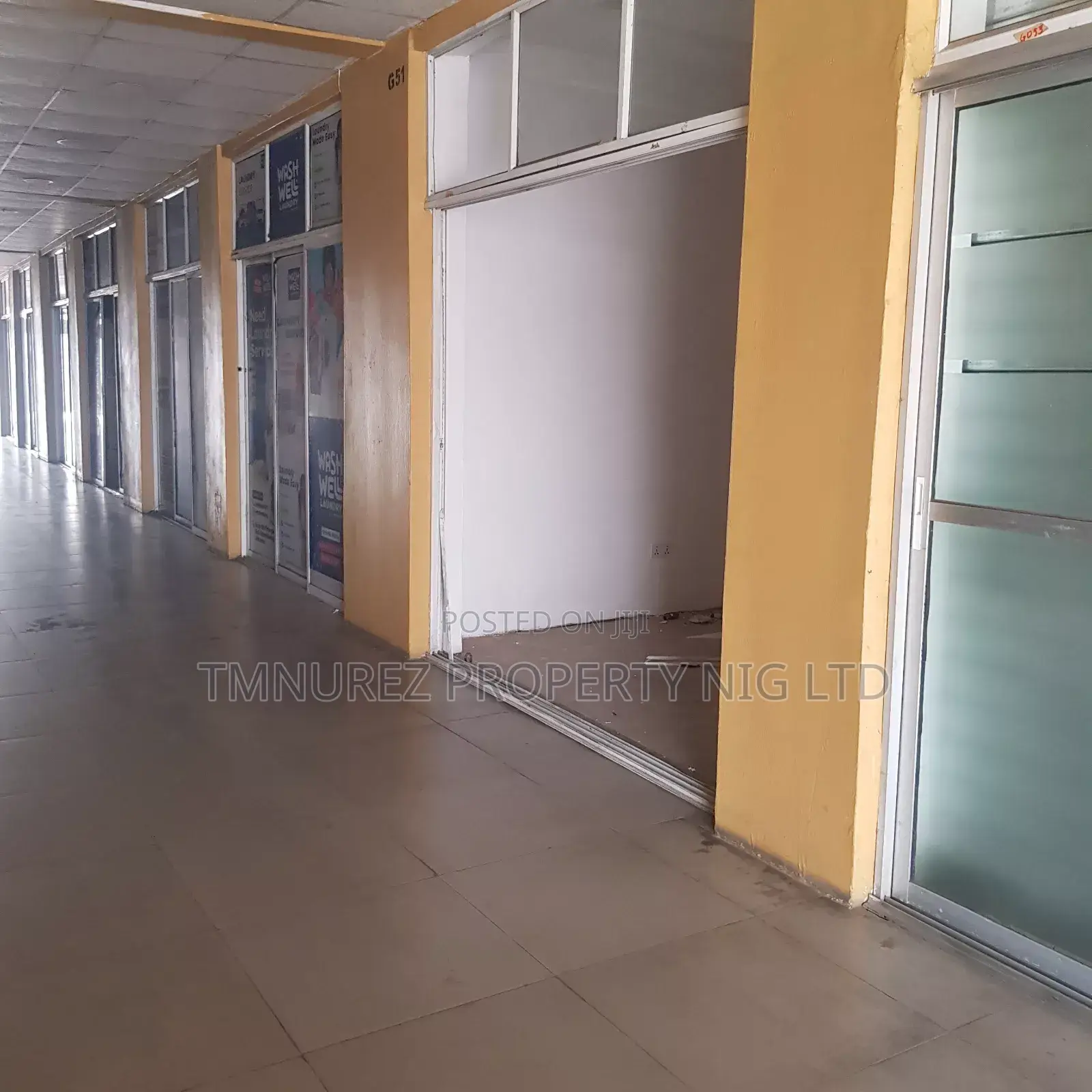 Shop Showroom for Rent,At Lekki Phase1 in Lekki Phase 2