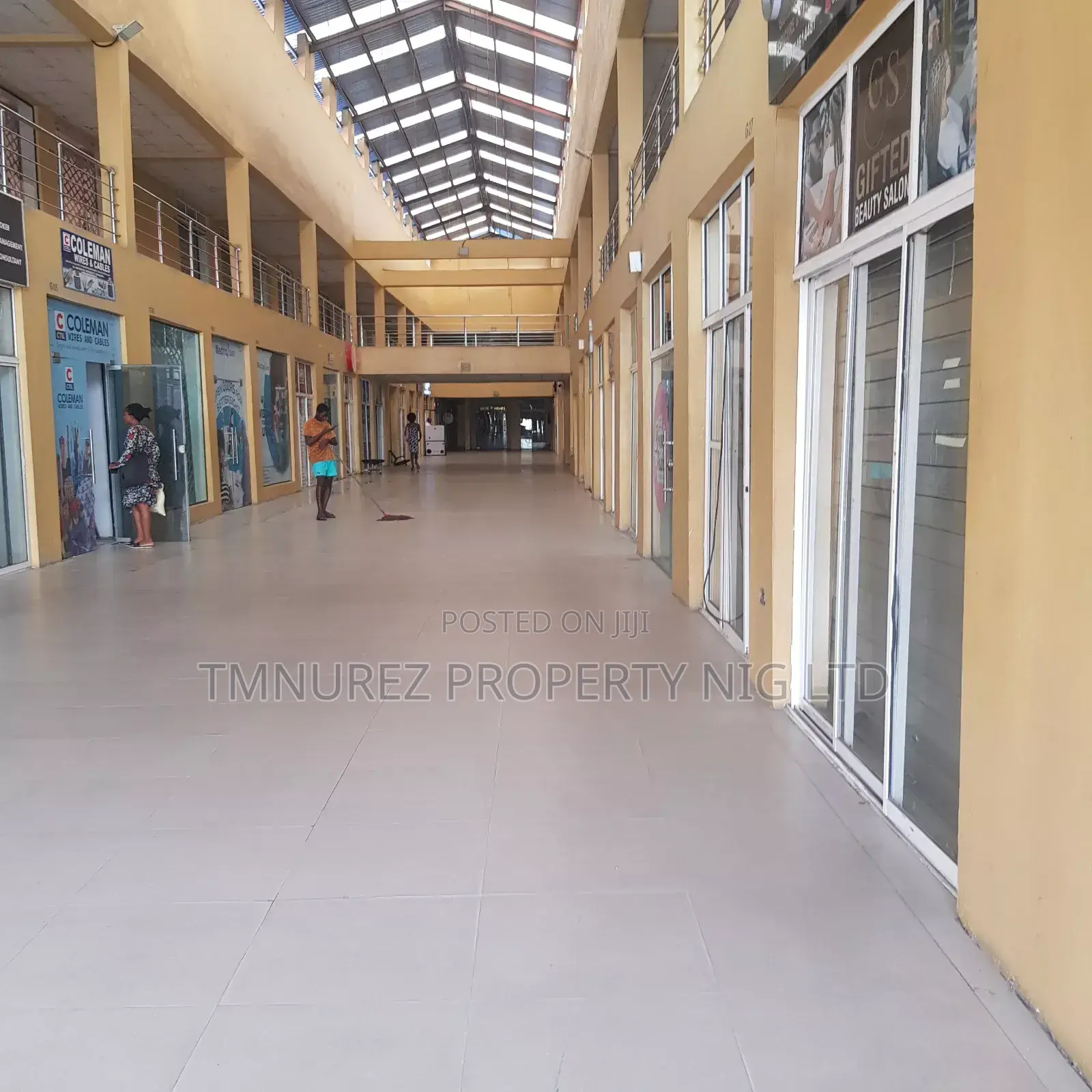 Shop Showroom for Rent,At Lekki Phase1 in Lekki Phase 2