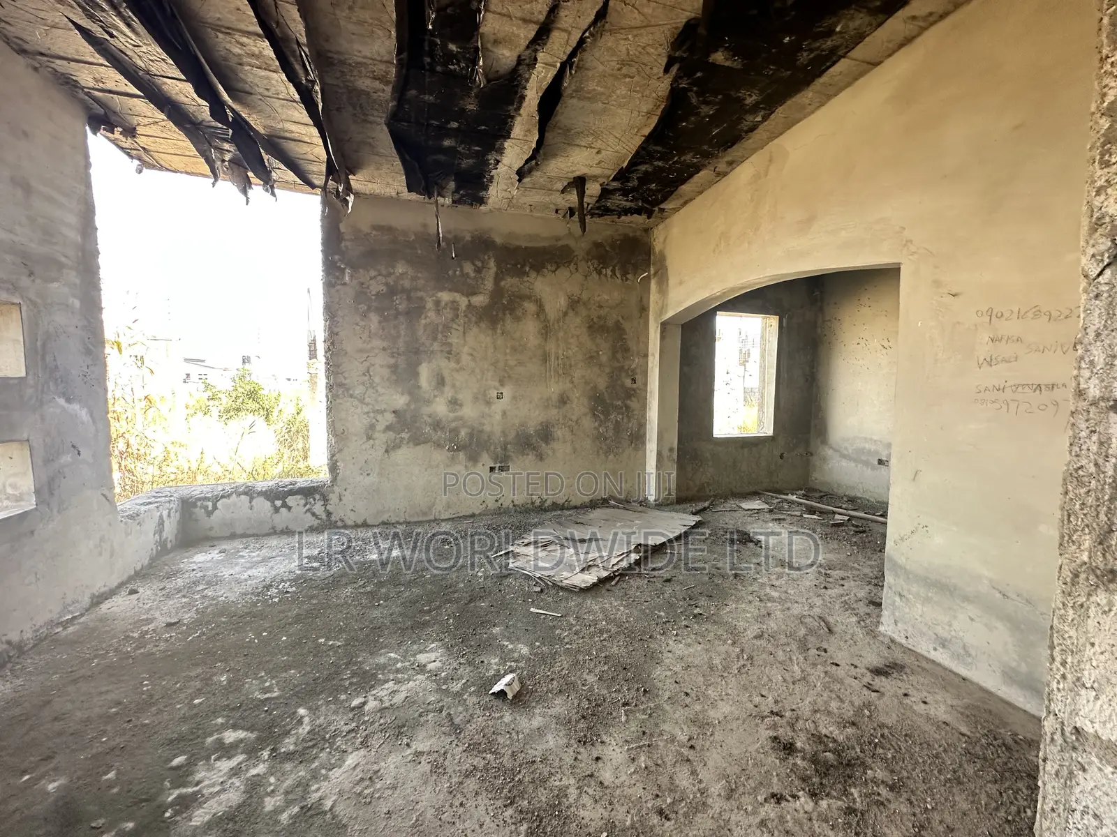 4bdrm Duplex in Lugbe District for sale in Lugbe District