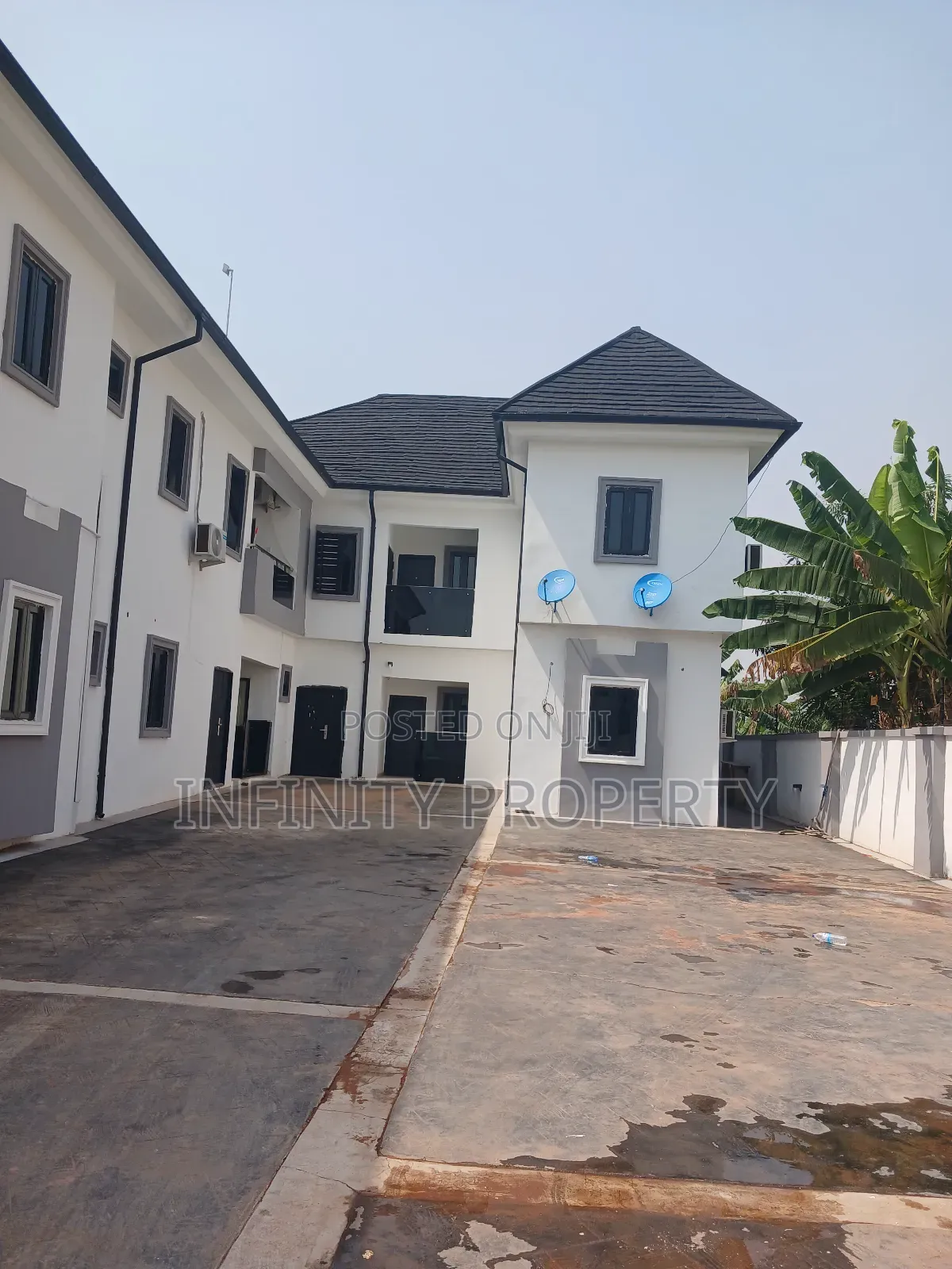 3bdrm Block of Flats in Ekae, Benin City for sale in Benin City