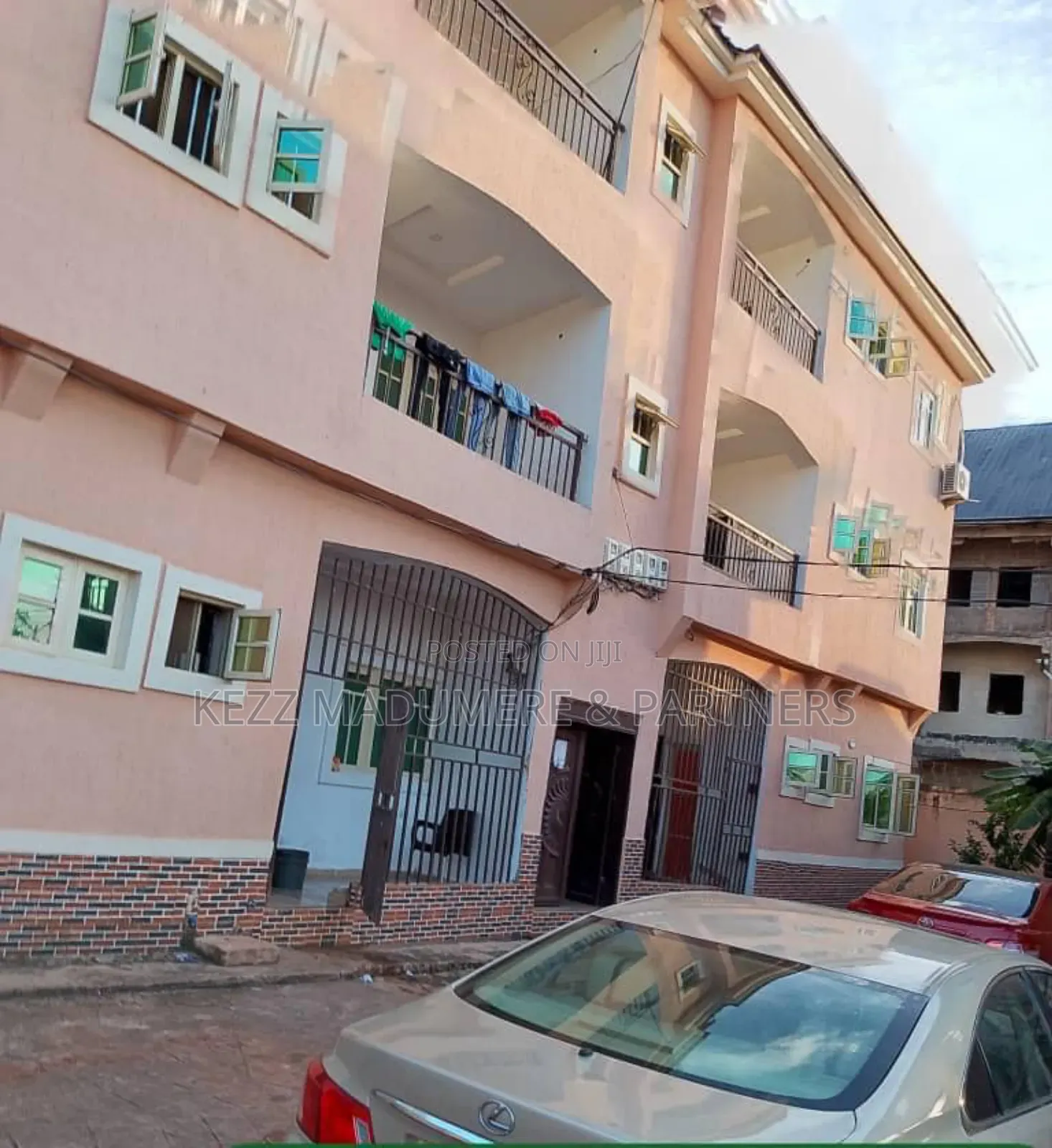 6bdrm Block of Flats in Tanker Park , New for sale in Enugu