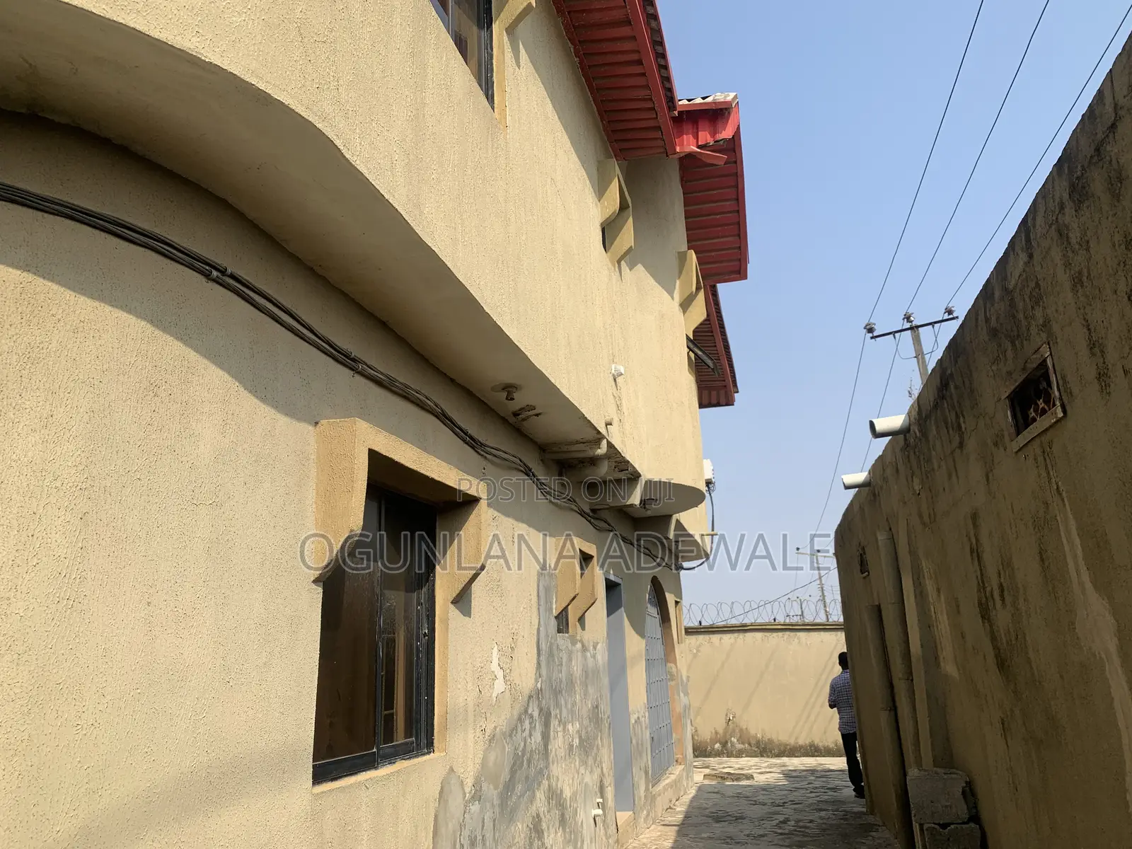 3bdrm Block of Flats in Ijeododo, Ikotun/Igando for sale in Ikotun/Igando