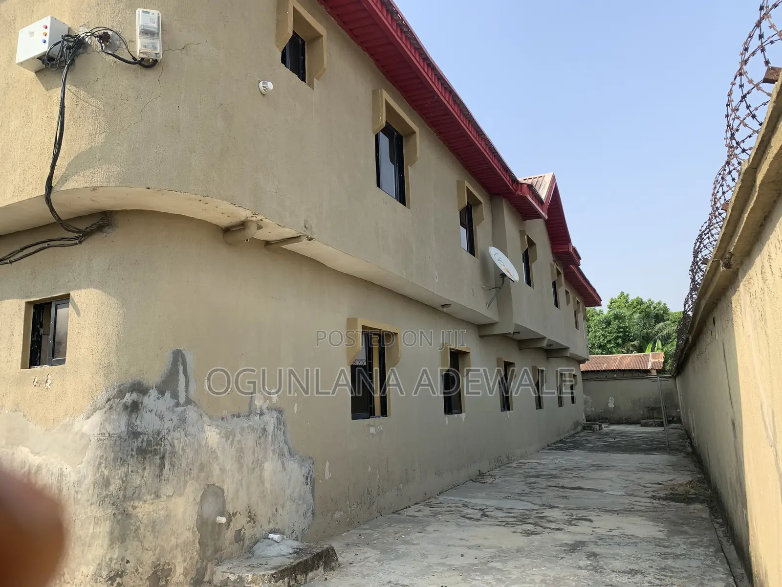 3bdrm Block of Flats in Ijeododo, Ikotun/Igando for sale in Ikotun/Igando