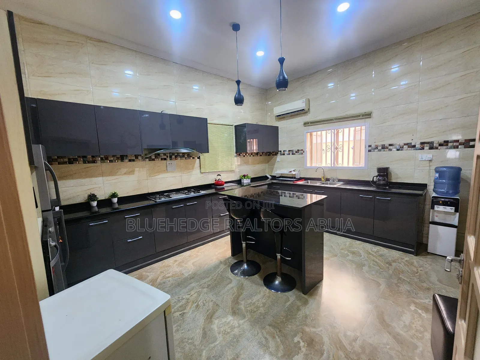 Brand New Luxury 4 Bedroom Duplex at Guzape, Abuja in Guzape District