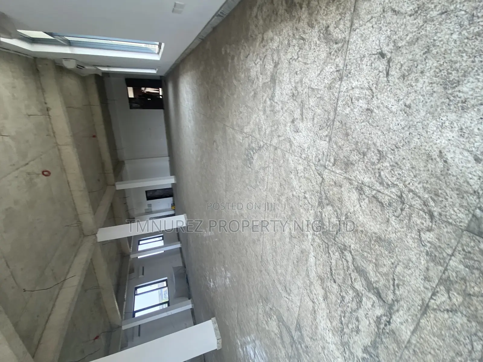295 Square Metter Open Space Show Room for Rent in Lekki