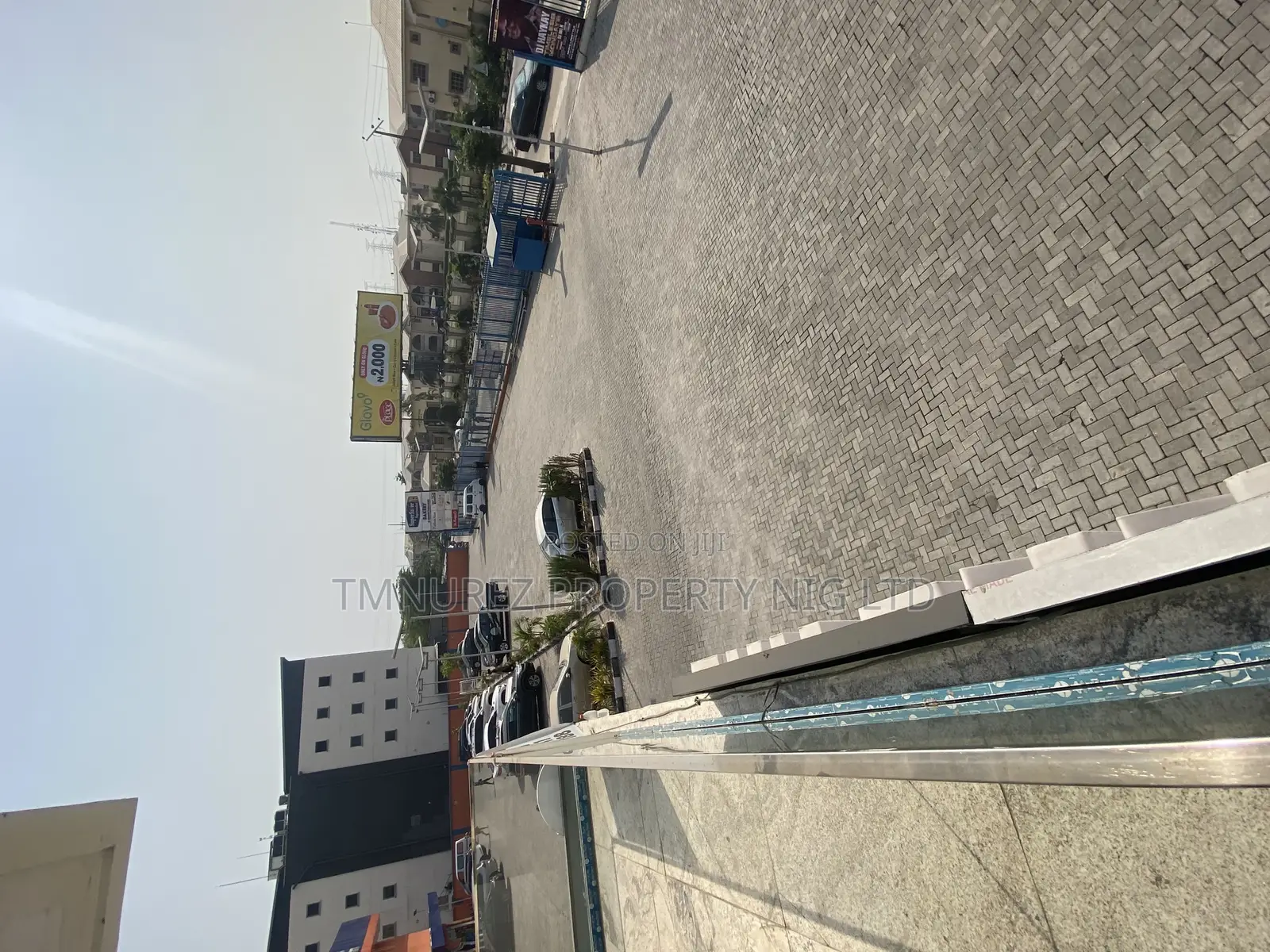 295 Square Metter Open Space Show Room for Rent in Lekki
