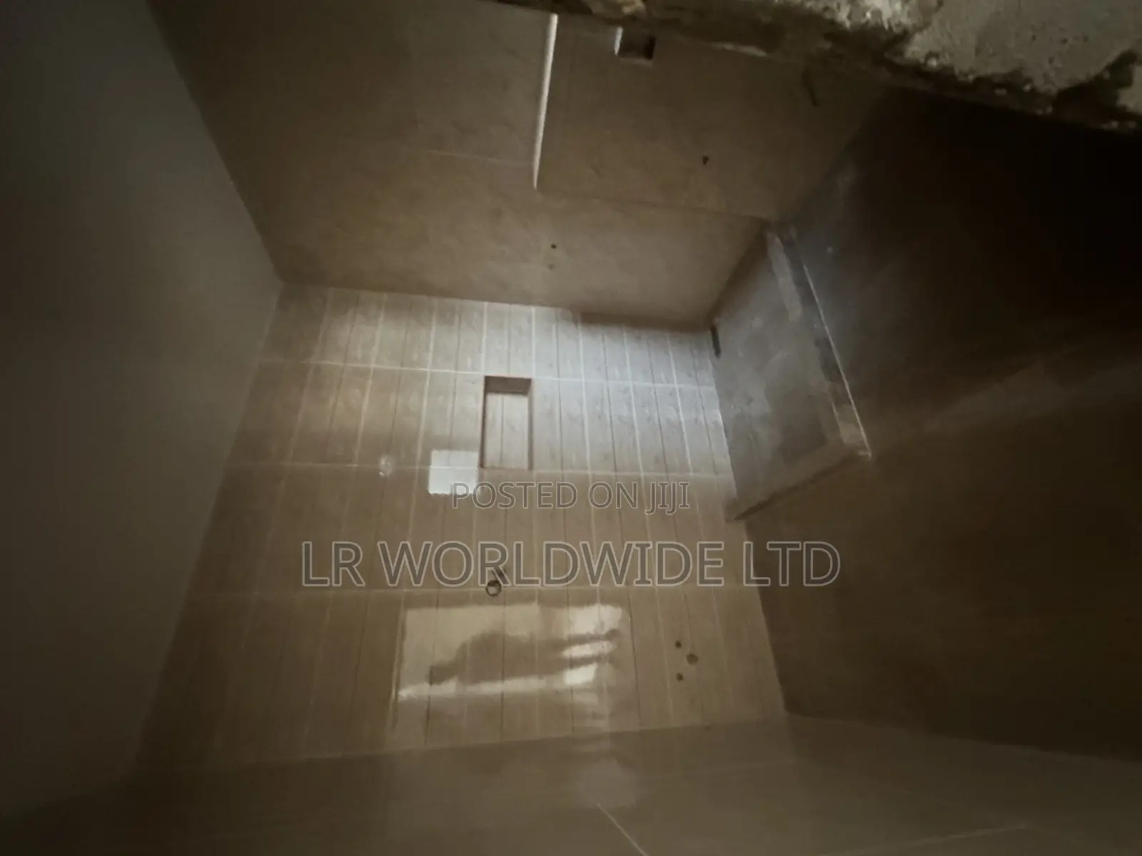 5bdrm Duplex in Life Camp for sale in Life Camp
