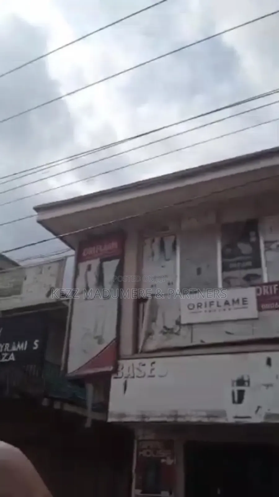 For Sale: 53 Shops Plaza at Presidential Road , Enugu in Enugu