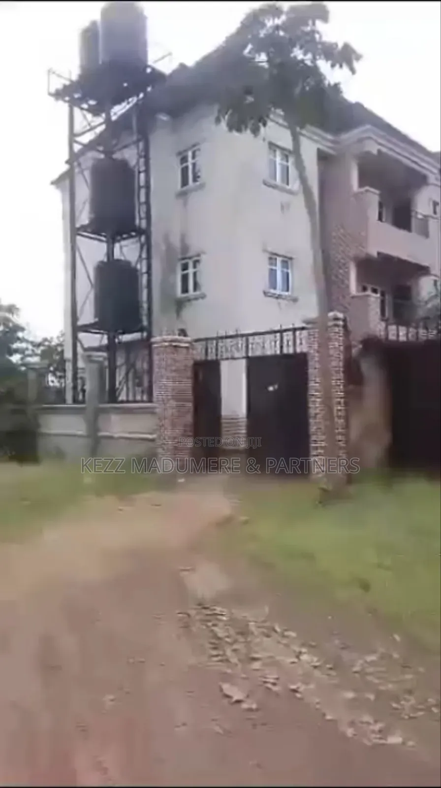 9bdrm Block of Flats in Area U, New Owerri , for sale in Owerri