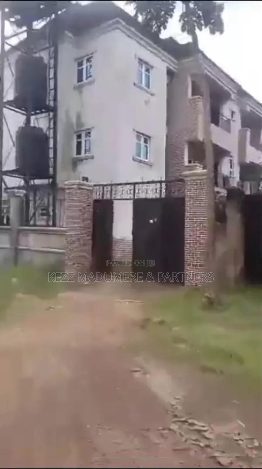 9bdrm Block of Flats in Area U, New Owerri , for sale in Owerri