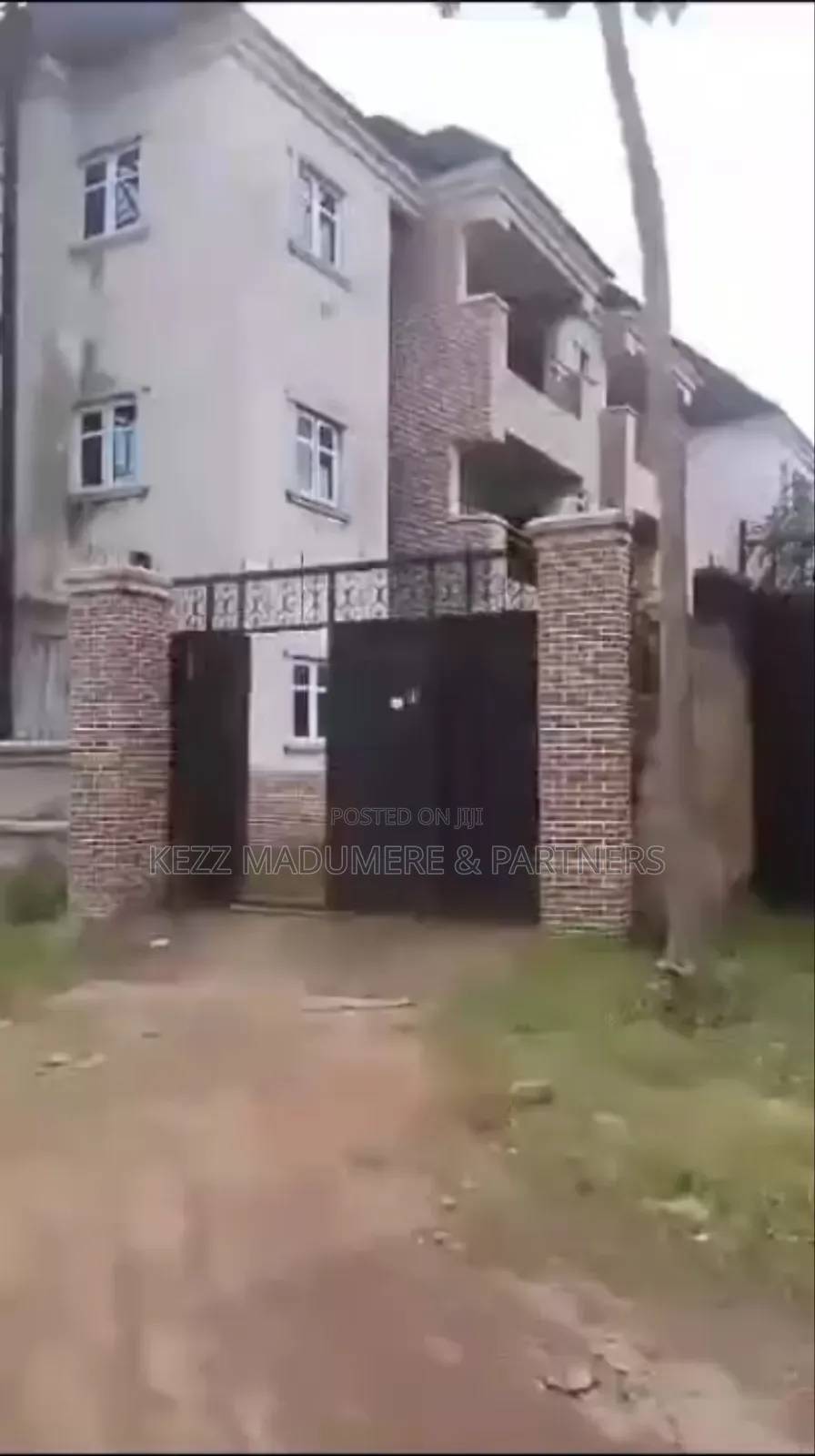 9bdrm Block of Flats in Area U, New Owerri , for sale in Owerri