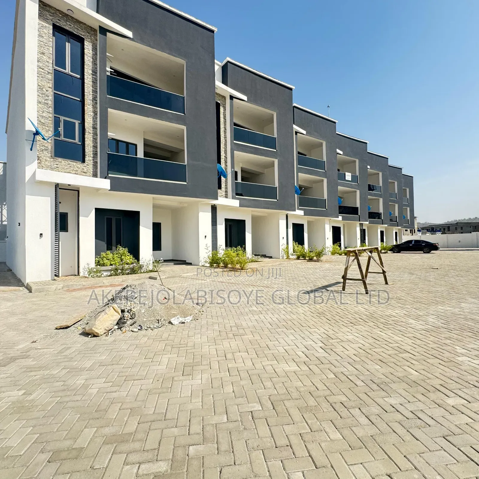 4bdrm Townhouse/Terrace in Lifecamp for sale in Life Camp