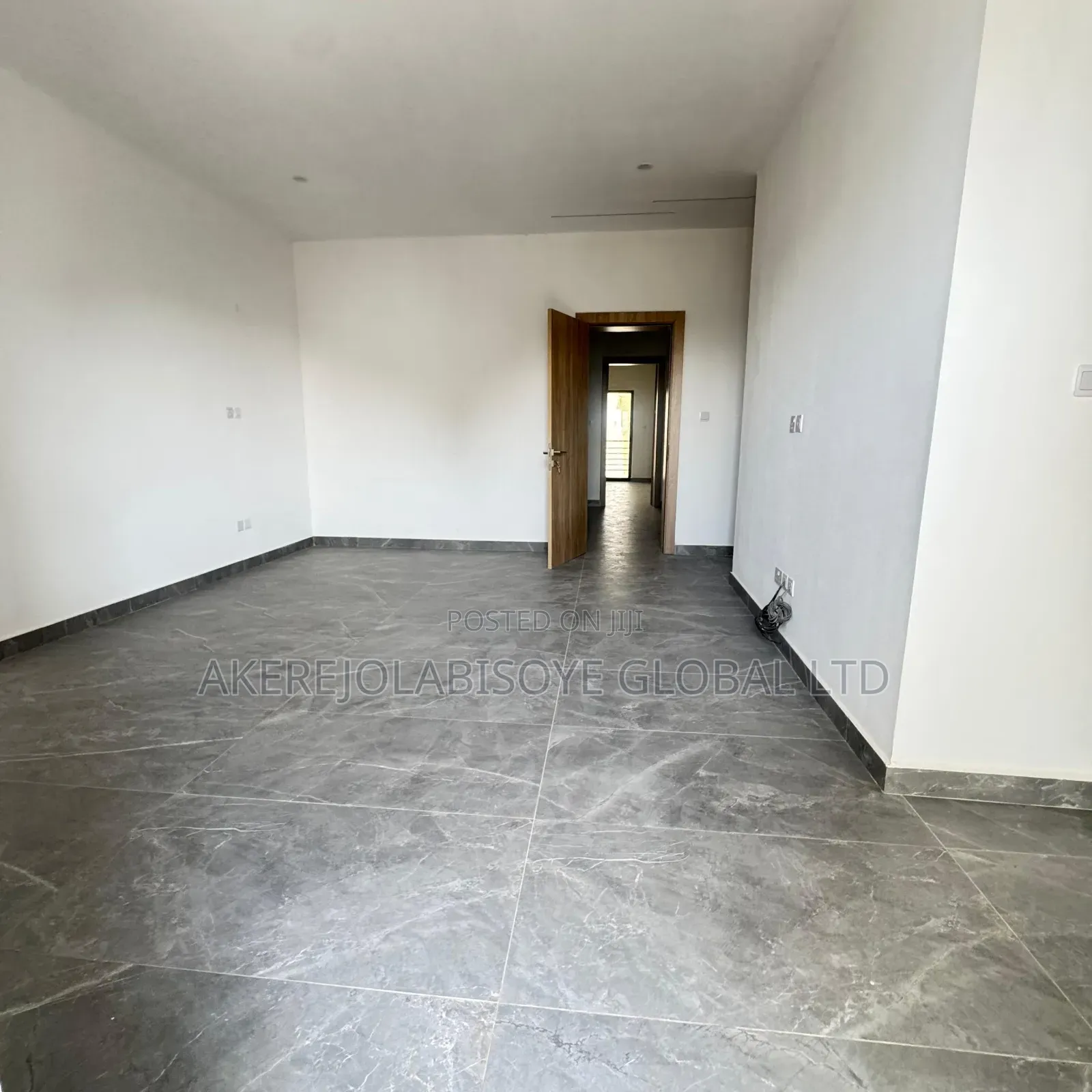 4bdrm Townhouse/Terrace in Lifecamp for sale in Life Camp