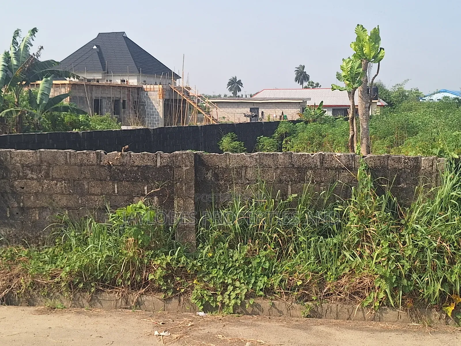 For Sale : 8 Plots at Off Eneka-Igwuruta Road. Ph in Eneka