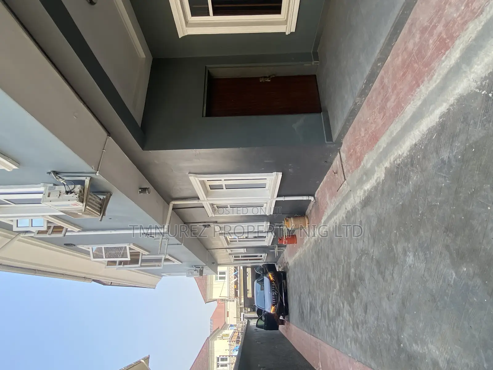 5bdrm Apartment in First Estate, Chevron for rent in Chevron