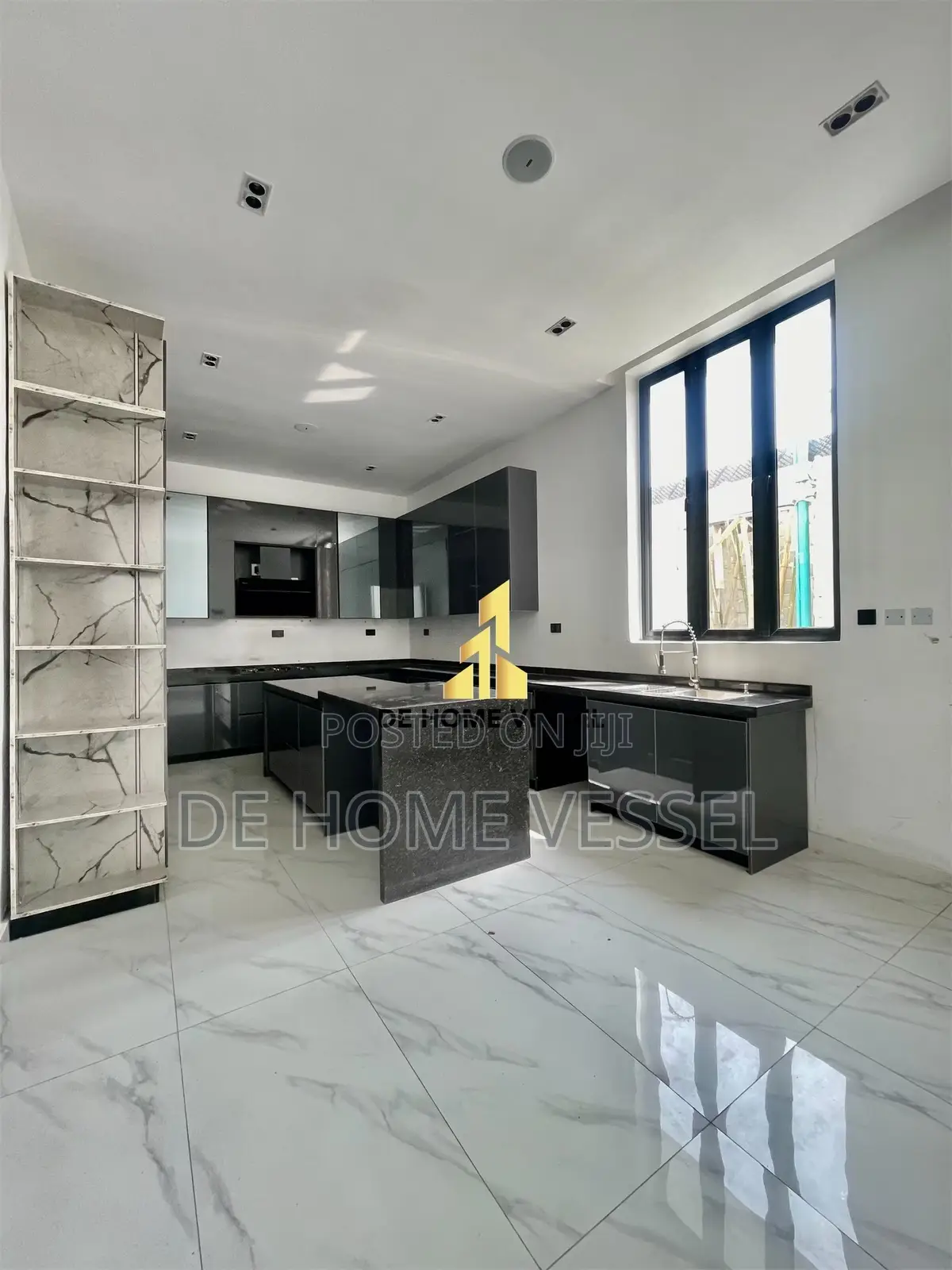 5bdrm Duplex in Lekki for sale in Lekki