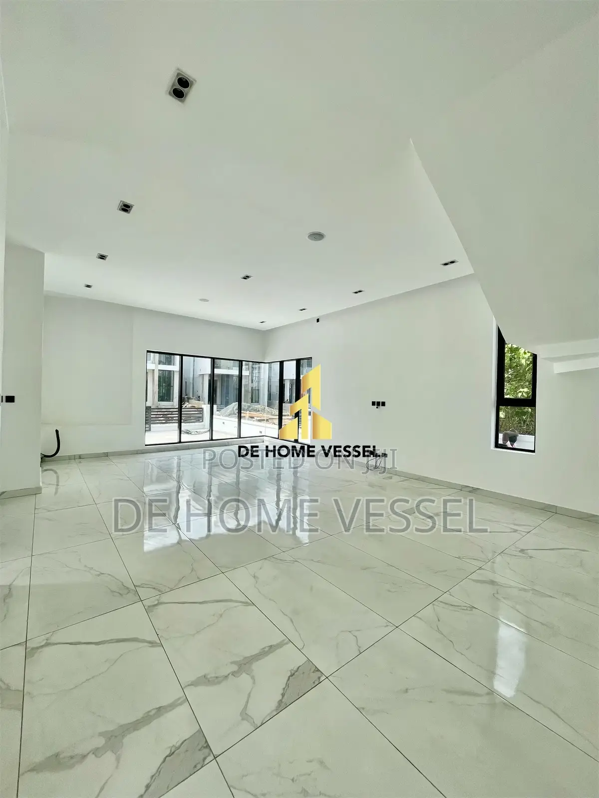 5bdrm Duplex in Lekki for sale in Lekki