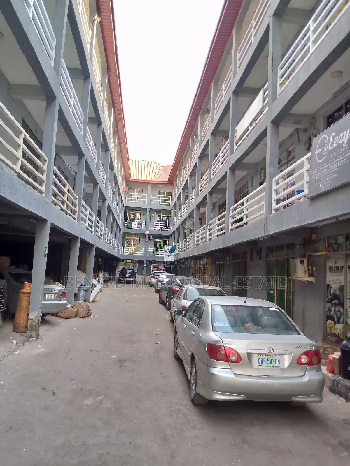 Global Plaza Shops Office Space in Jabi