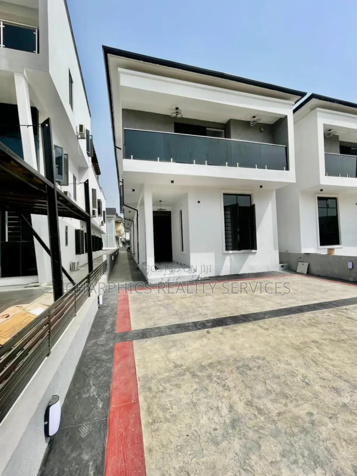 5bdrm Duplex in Ikota for sale in Ikota
