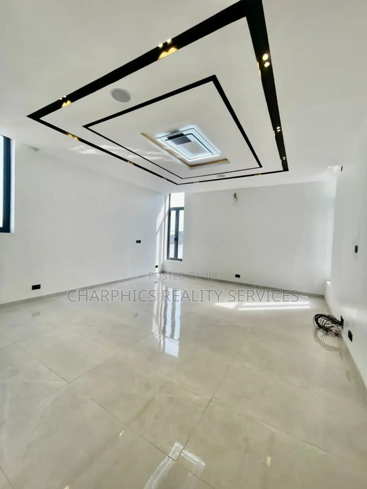 5bdrm Duplex in Lekki for sale in Lekki