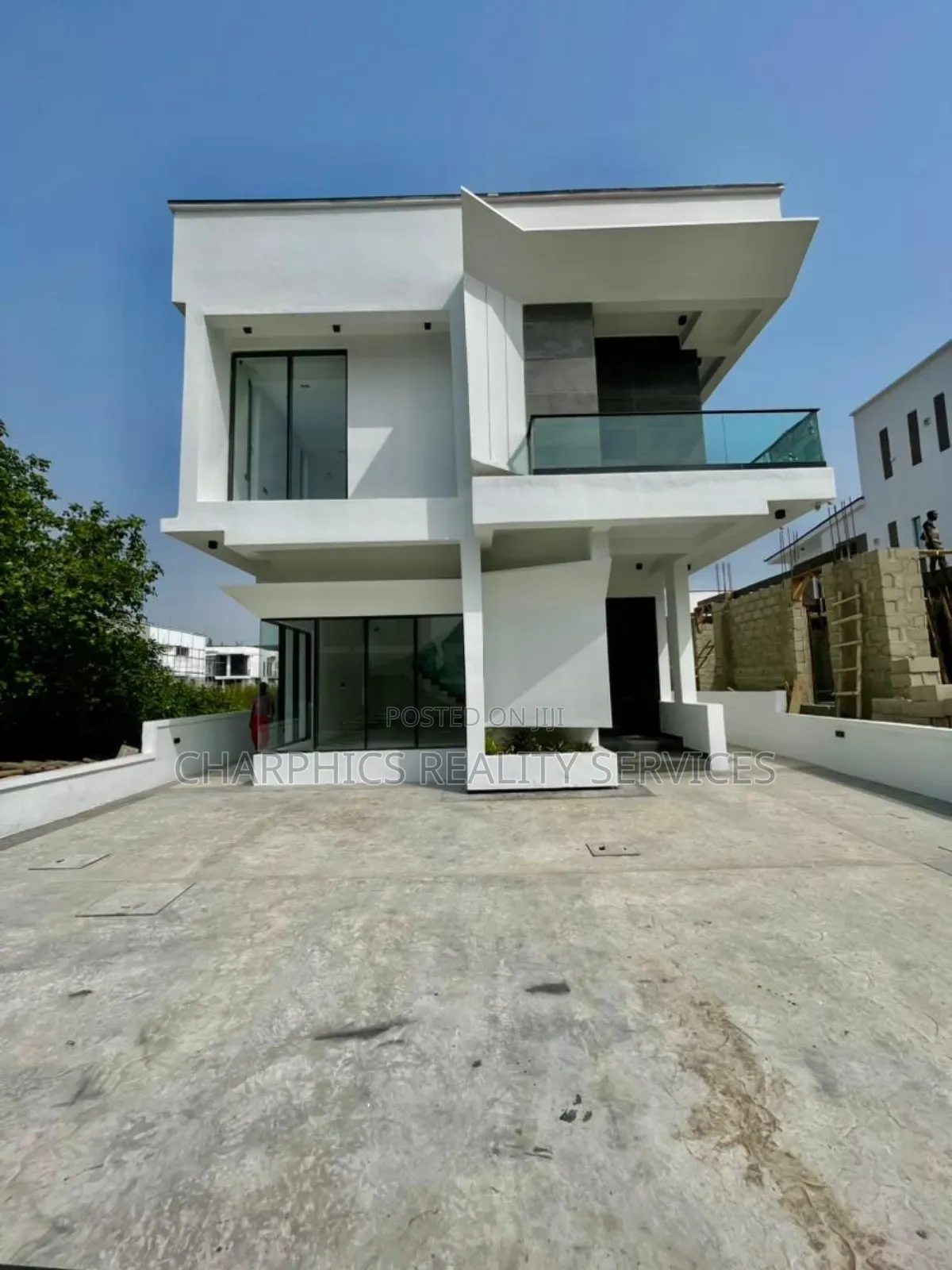 5bdrm Duplex in Lekki for sale in Lekki