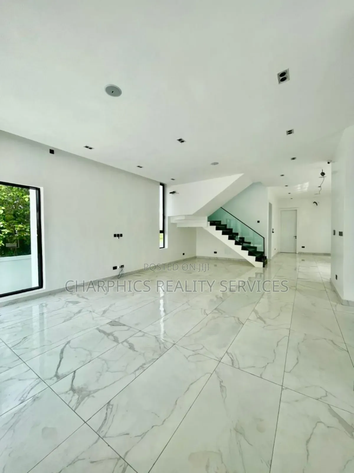 5bdrm Duplex in Lekki for sale in Lekki