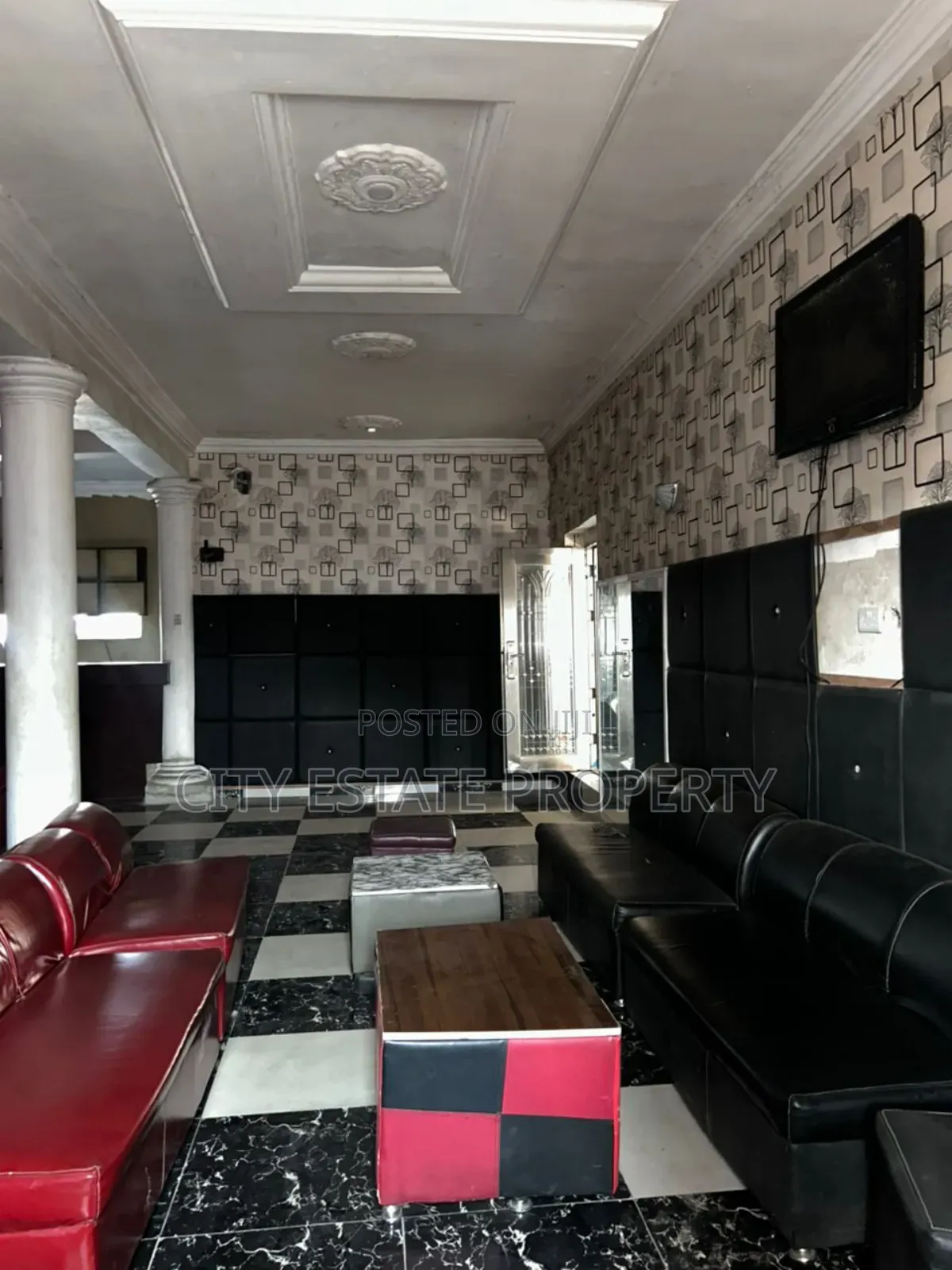 6 Rooms Hotel With Bar, Hall for Lease in Elikpokpodu in Rukpokwu